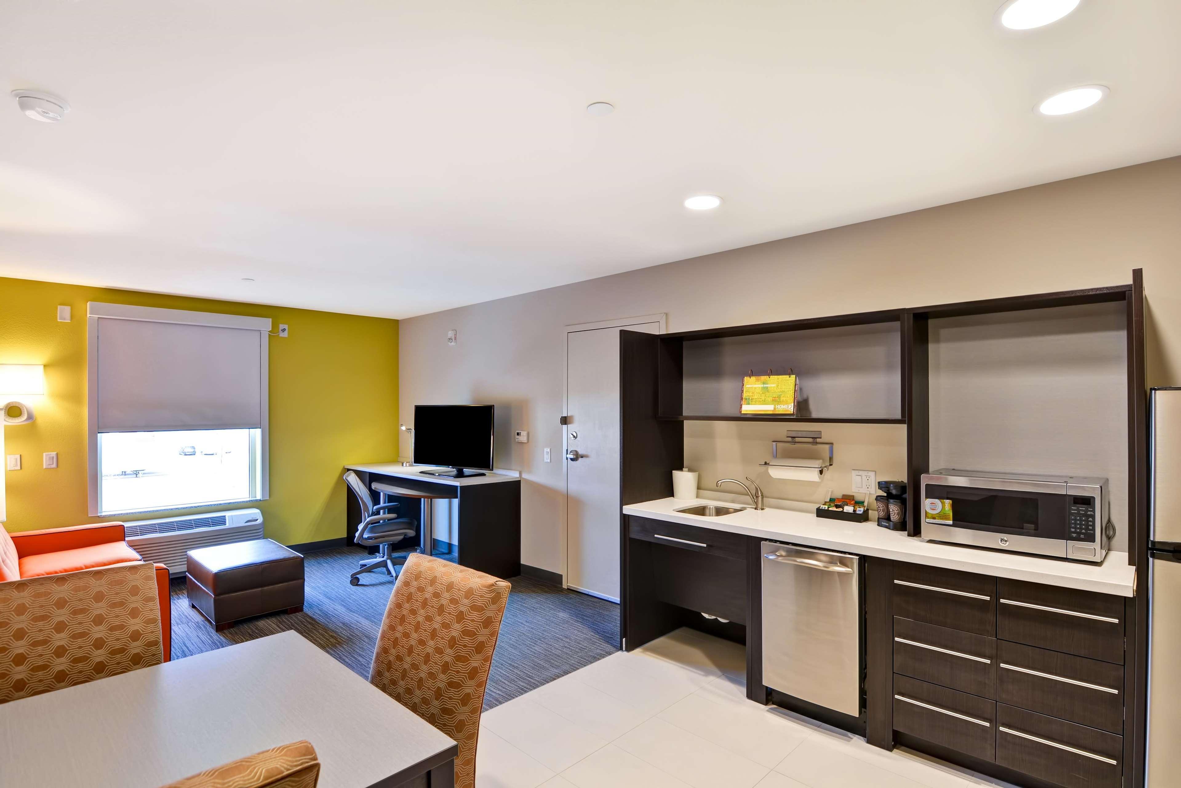 โฮม2สวีท บาย ฮิลตัน กรีนเบย์ Hotel ภายนอก รูปภาพ