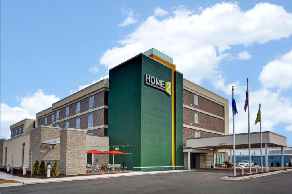 โฮม2สวีท บาย ฮิลตัน กรีนเบย์ Hotel ภายนอก รูปภาพ